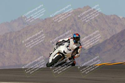 media/Oct-03-2022-Moto Forza (Mon) [[5f077a3730]]/Intermediate Group/Session 4 (Turn 9)/